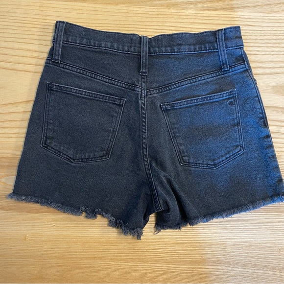 EUC MADEWELL black button front denim shorts SIZE 26 - Picture 5 of 5